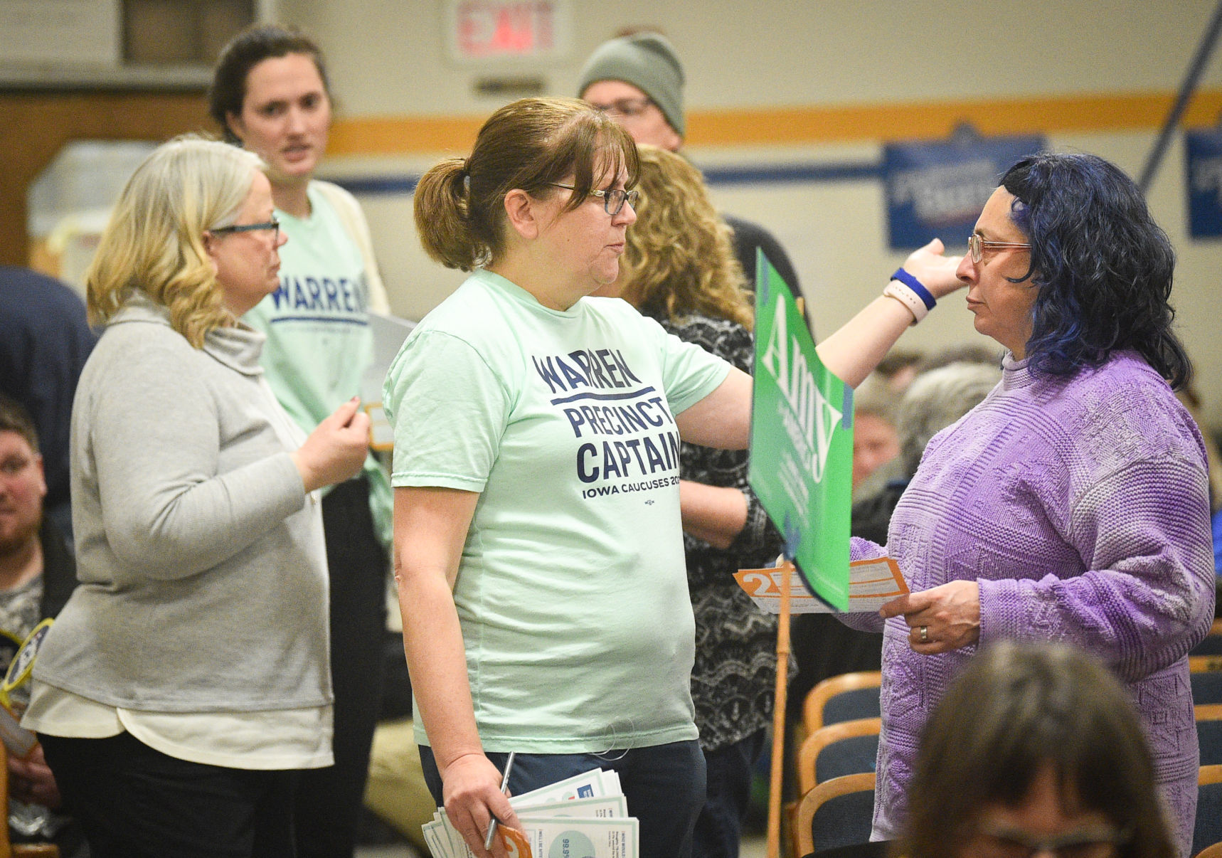 020420-ia-caucus-mm-029.jpg